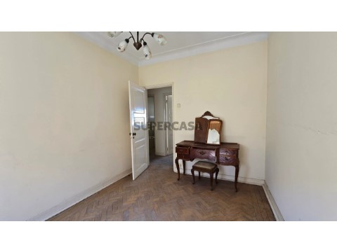 Apartamento T2 em Falagueira-Venda Nova, Amadora
