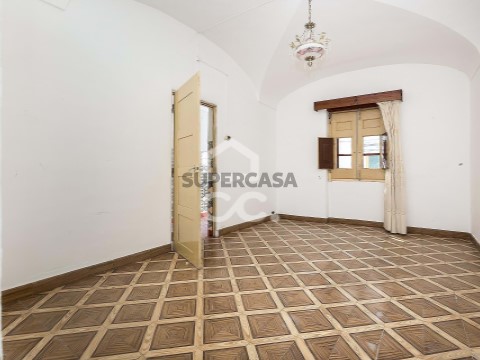Moradia T4 em Redondo, Redondo