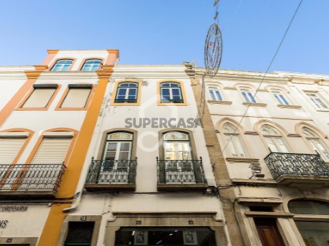 Moradia T3 em Évora (São Mamede, Sé, São Pedro e Santo Antão), Évora