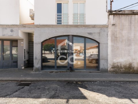 Comercial em Malagueira e Horta das Figueiras, Évora