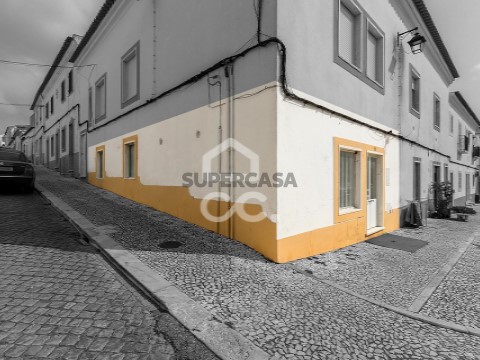 Comercial em Nossa Senhora da Conceição e São Bartolomeu, Vila Viçosa