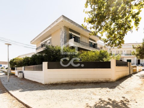 Maison 4 Chambres au Malagueira e Horta das Figueiras, Évora