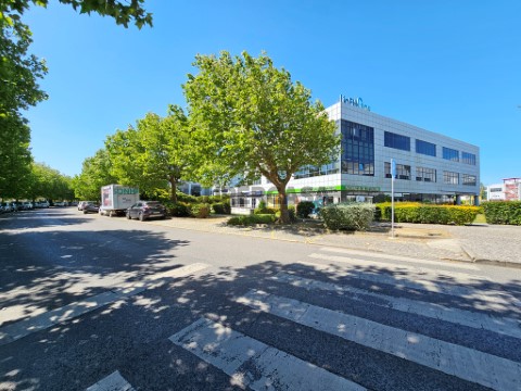 Escritório com 780m2, 17 gabinetes, na Quinta da Beloura, Sintra (47)