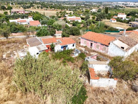 Quinta com Ruínas e Infraestruturas - Salicos, Lagoa