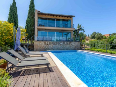 Moradia com Piscina para Venda em Algoz - Algarve
