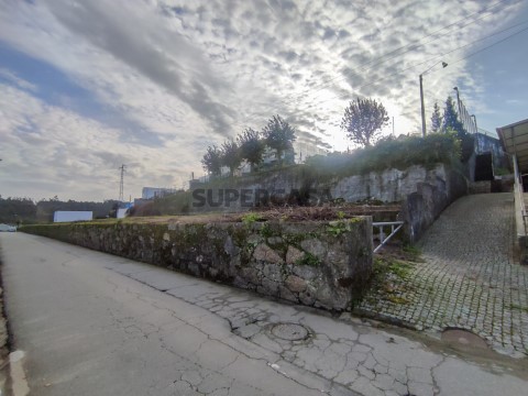 Terreno de construção em Rio Covo (Santa Eulália) - Barcelos
