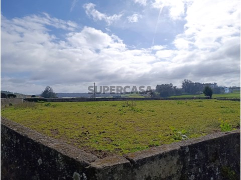 Terreno Urbanizável na Rua do Regatinho, Cristelo