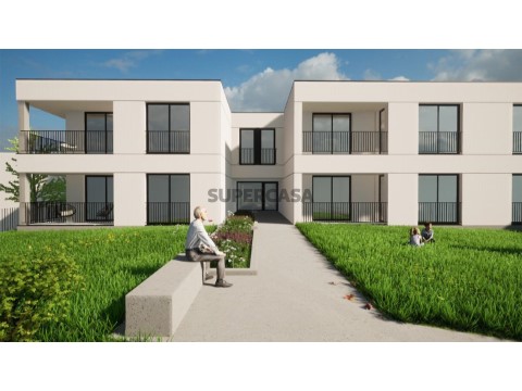 Apartamento T2 na Rua do Sobreiro, Vila Frescainha (São Pedro)