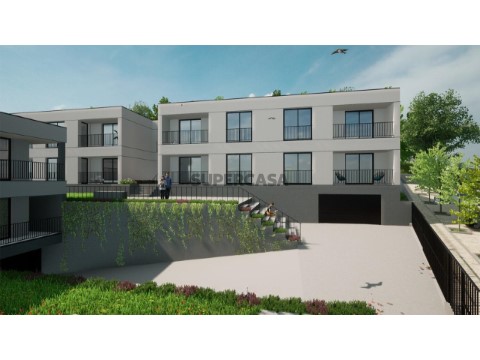 Apartamento T3 na Rua do Sobreiro, Vila Frescainha (São Pedro)