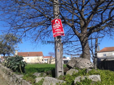 Terreno em Chorente, Góios, Courel, Pedra Furada e Gueral, Barcelos