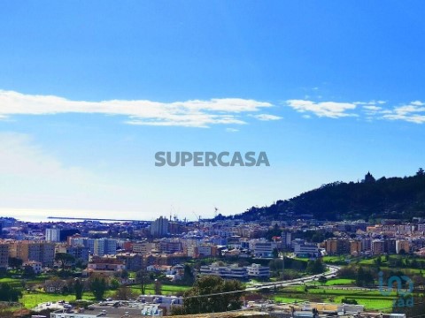 Lote em Santa Maria Maior e Monserrate e Meadela, Viana do Castelo
