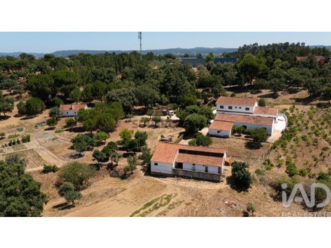 Moradia T4 em São João Baptista e Santa Maria dos Olivais, Tomar