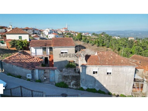 Moradia T6 em Semide e Rio Vide, Miranda do Corvo