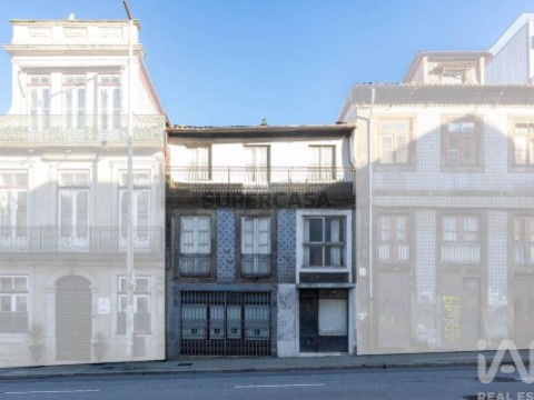 Prédio em Lordelo do Ouro e Massarelos, Porto
