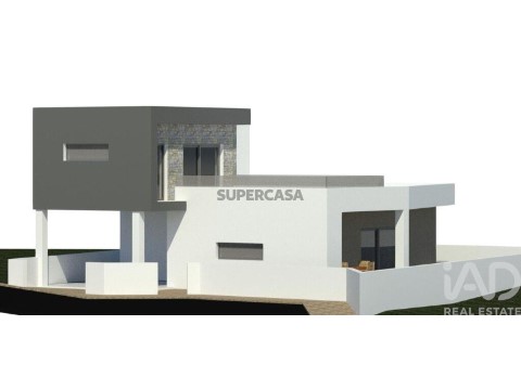 Lote em Colmeias e Memória, Leiria