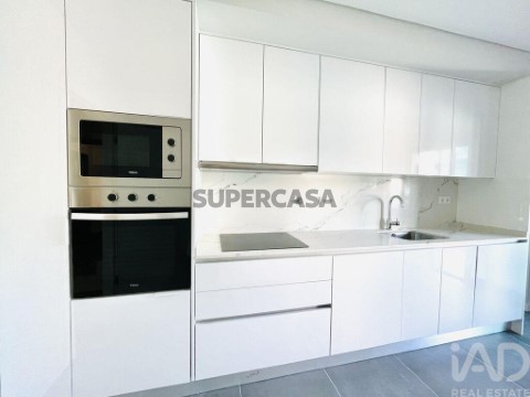 Apartamento T3 em Montenegro, Faro