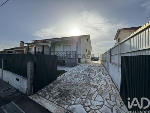 Moradia T4 em São João Baptista e Santa Maria dos Olivais, Tomar