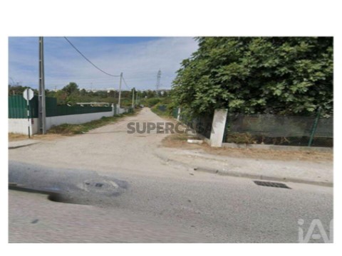 Lote em Charneca de Caparica e Sobreda, Almada