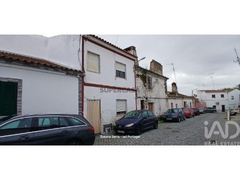 Moradia T4 em Santa Eulália, Elvas