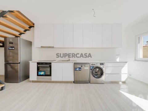Moradia T2 em Ferrel, Peniche