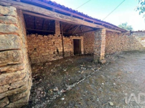 Moradia T1 em Chãos, Ferreira do Zêzere