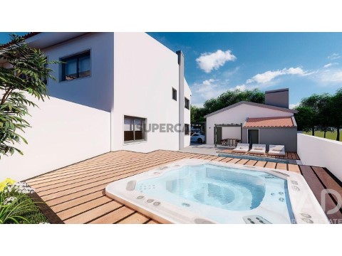Moradia T6 em Pedreiras, Porto de Mós