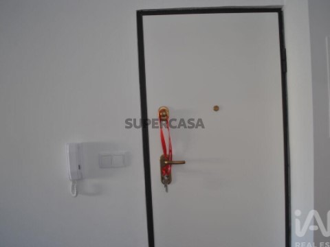 Apartamento T2 em Odivelas, Odivelas