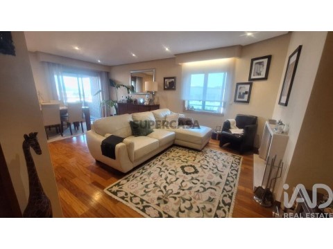 Apartamento T0 em Cidade da Maia, Maia
