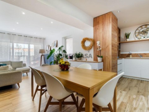 Apartamento T2 em Quarteira, Loulé