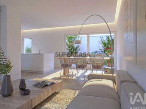 Moradia T4 em União Freguesias Santa Maria, São Pedro e Matacães, Torres Vedras