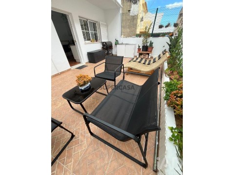 Casa Geminada T2 em Alcantarilha, Silves