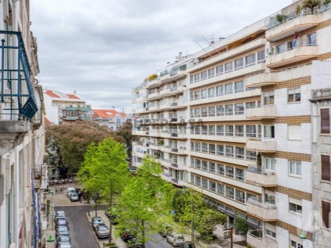 Apartamento T3 em Avenidas Novas, Lisboa