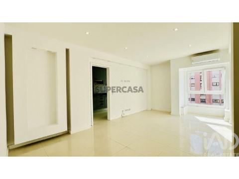 Apartamento T2 em União das Freguesias de Setúbal, Setúbal