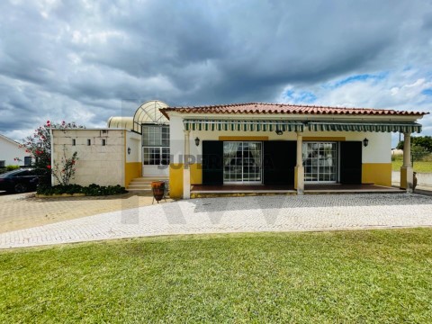 Quinta T5 em São João Baptista e Santa Maria dos Olivais, Tomar