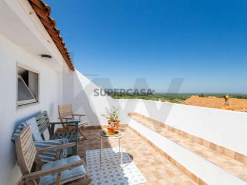 Moradia T4 em Azeitão (São Lourenço e São Simão), Setúbal