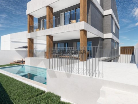 Moradia T4 em São Domingos de Rana, Cascais