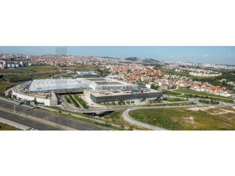 Terreno em Encosta do Sol, Amadora