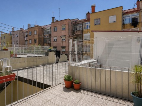 Apartamento T2 em Benfica, Lisboa