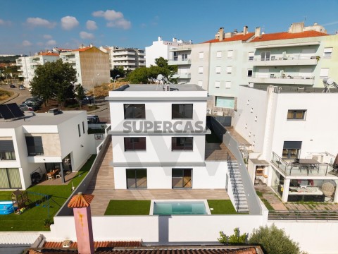 Moradia T5 em Porto Salvo, Oeiras
