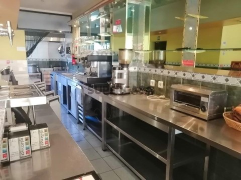 Café / Snack Bar em Aguada de Cima, Águeda