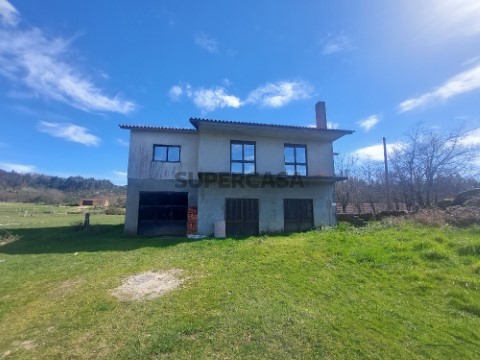 城市土地 在 São João do Monte e Mosteirinho, Tondela