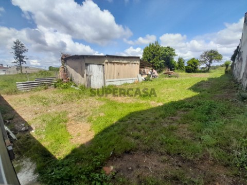 TERRENO URBANO - MOURISCA DO VOUGA