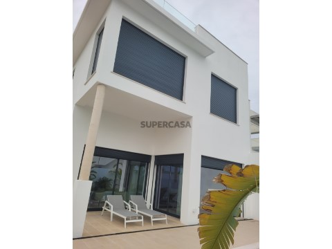 Moradia T3 em Santa Bárbara de Nexe, Faro