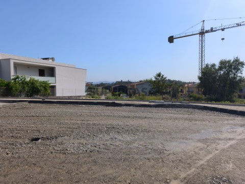 Terreno em Loureira, Vila Verde