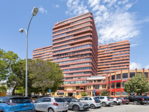Apartamento 4 habitaciones en Rua da Quinta das Palmeiras, Oeiras e São Julião da Barra, Paço de Arcos e Caxias