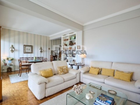 Apartamento T5 em Alvalade, Lisboa
