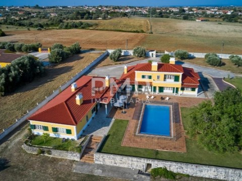 Quinta T8 em Romeira e Várzea, Santarém