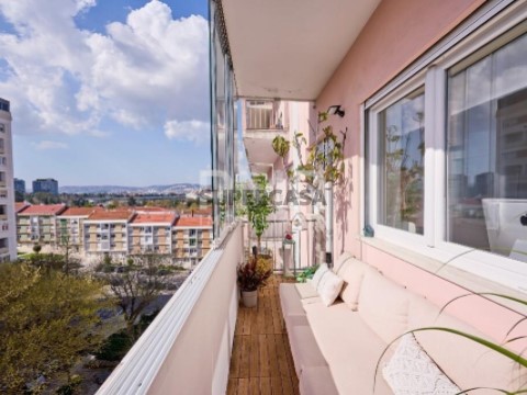 Apartamento T3 em Lumiar, Lisboa
