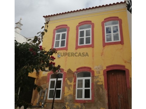 Fachada interior páteo