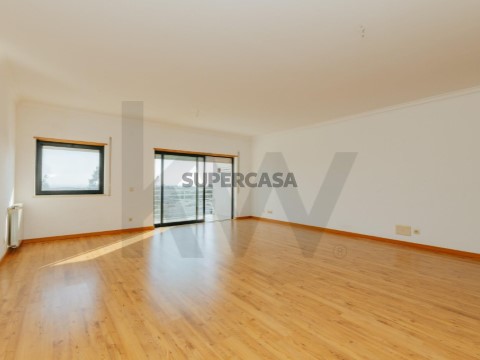 Apartamento T3 em Alcabideche, Cascais